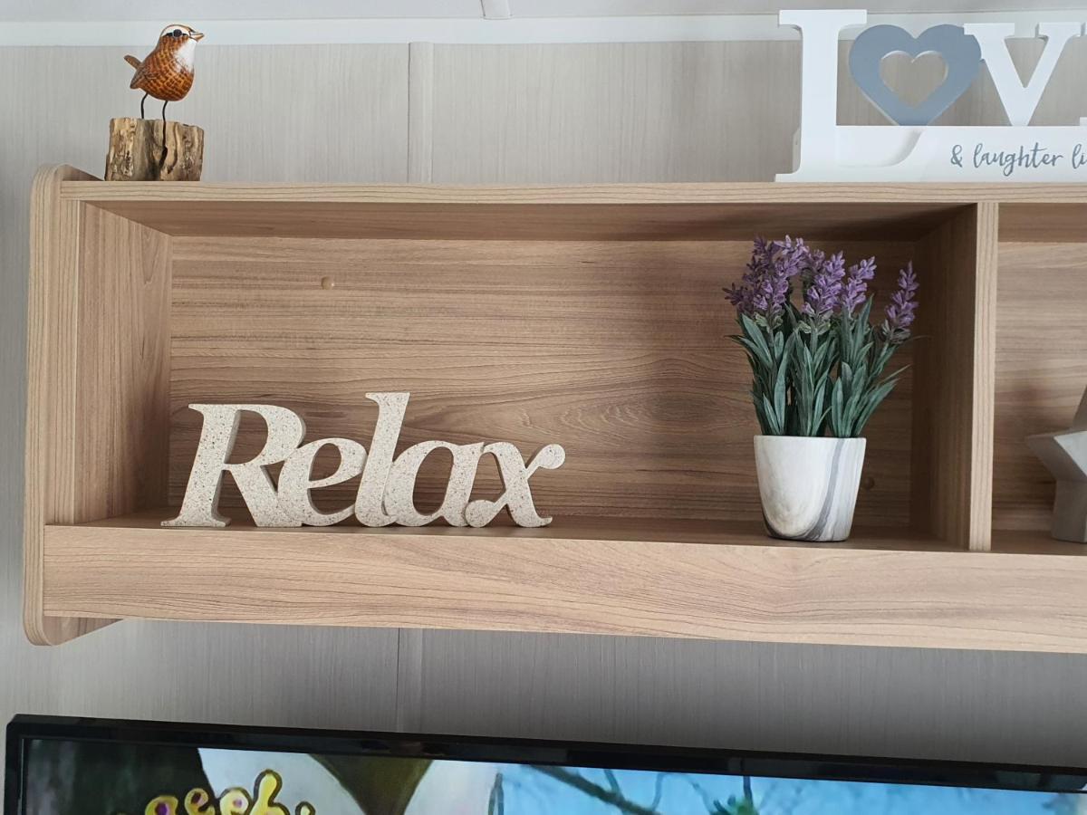 אינגולדמלס Premium Accommodation With Luxury Hot-Tub And Decking Area, Near Fantasy Island מראה חיצוני תמונה